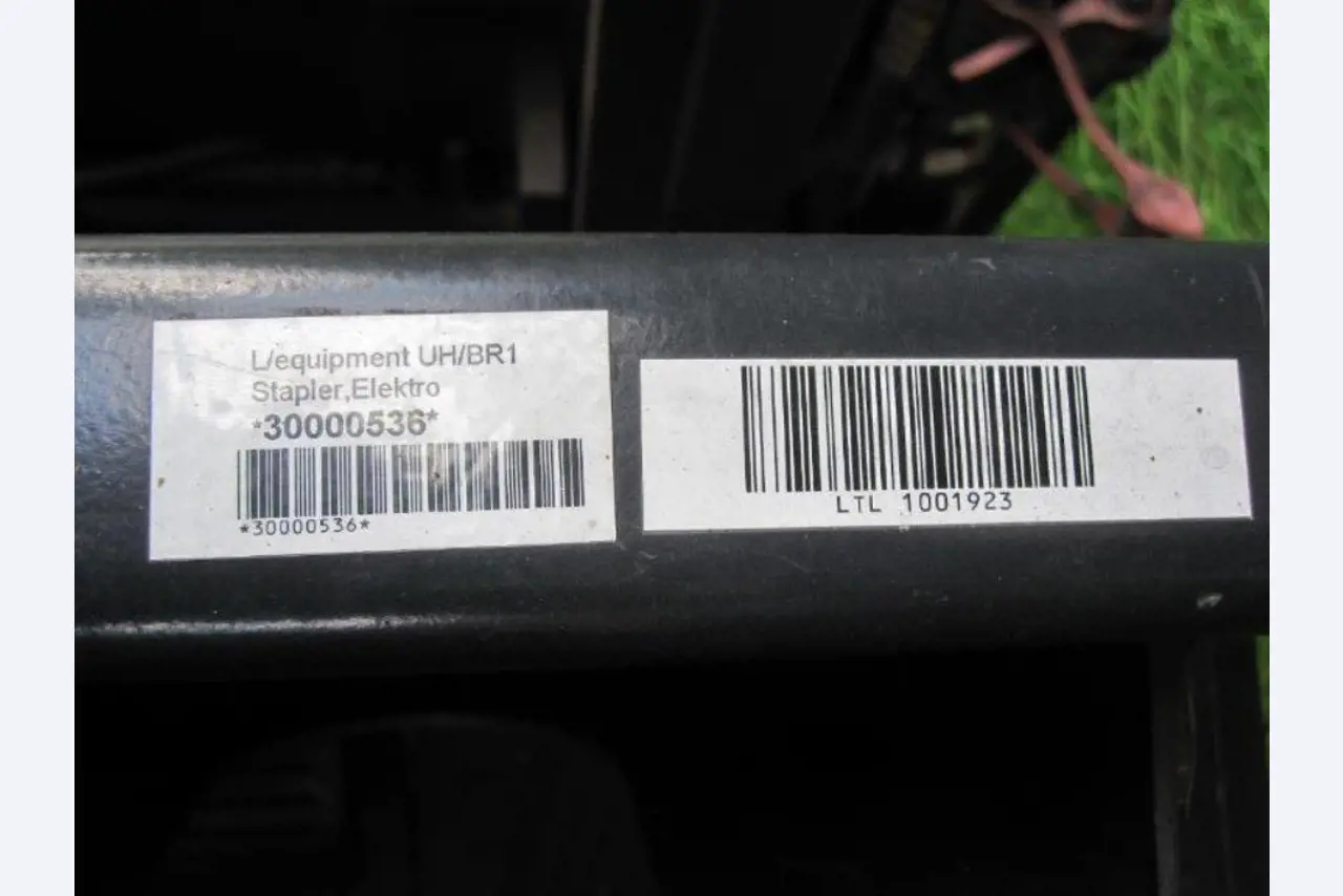 Gepflegte Flurförderfahrzeuge-15